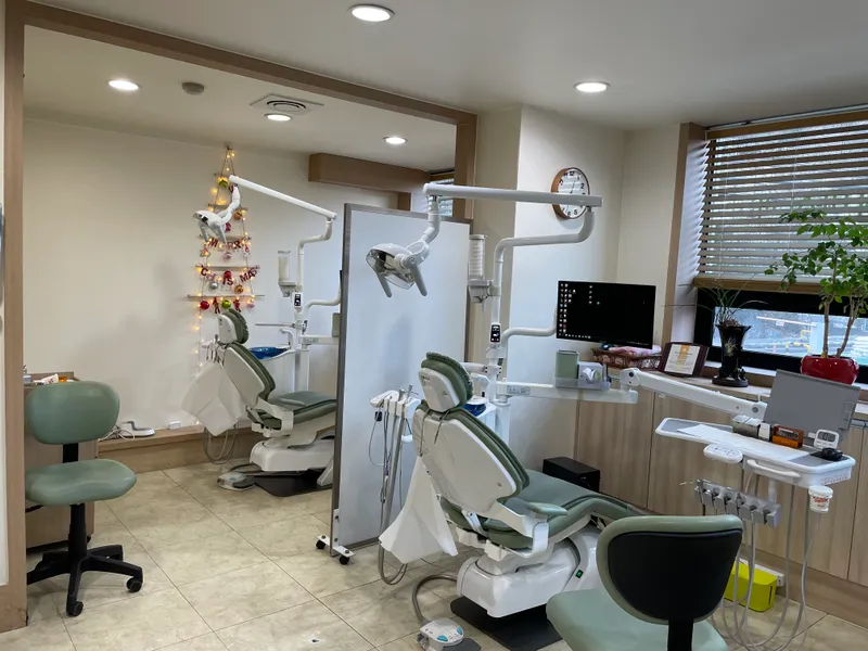 Simmi Dental Clinic