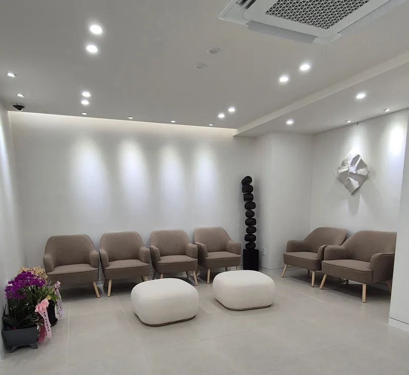 Park Young Jin Dental Clinic