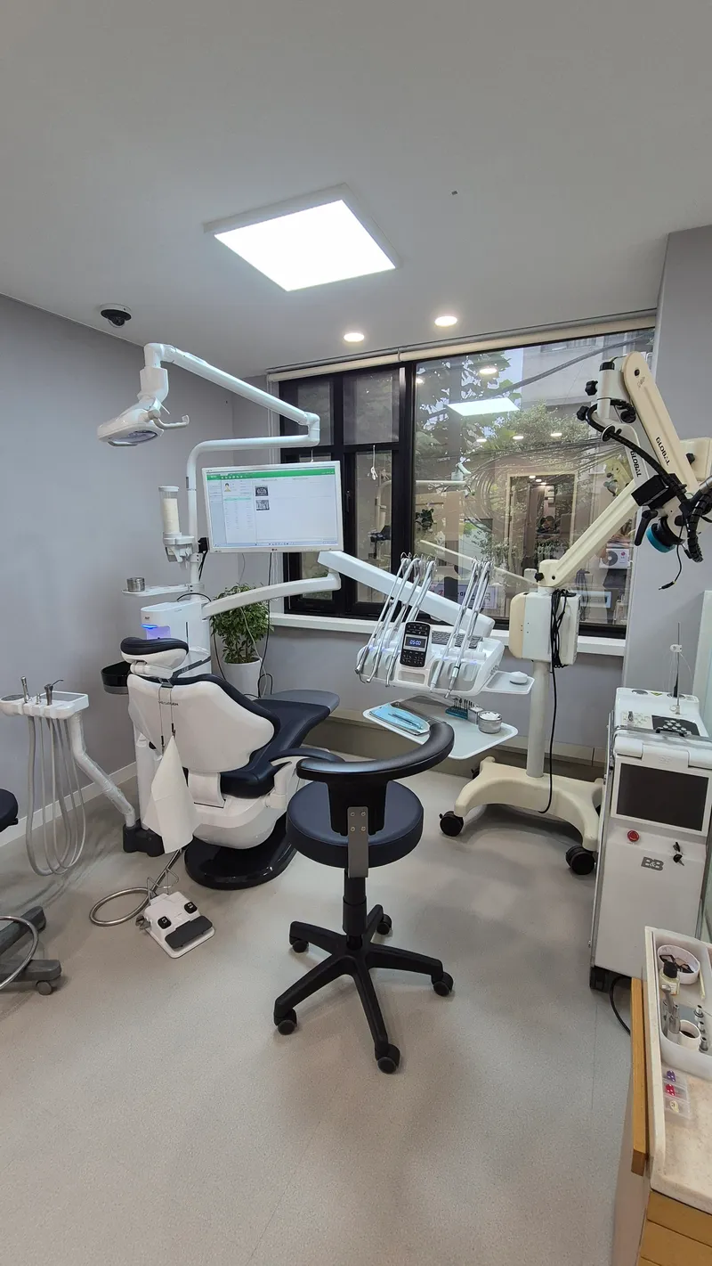 Park Young Jin Dental Clinic
