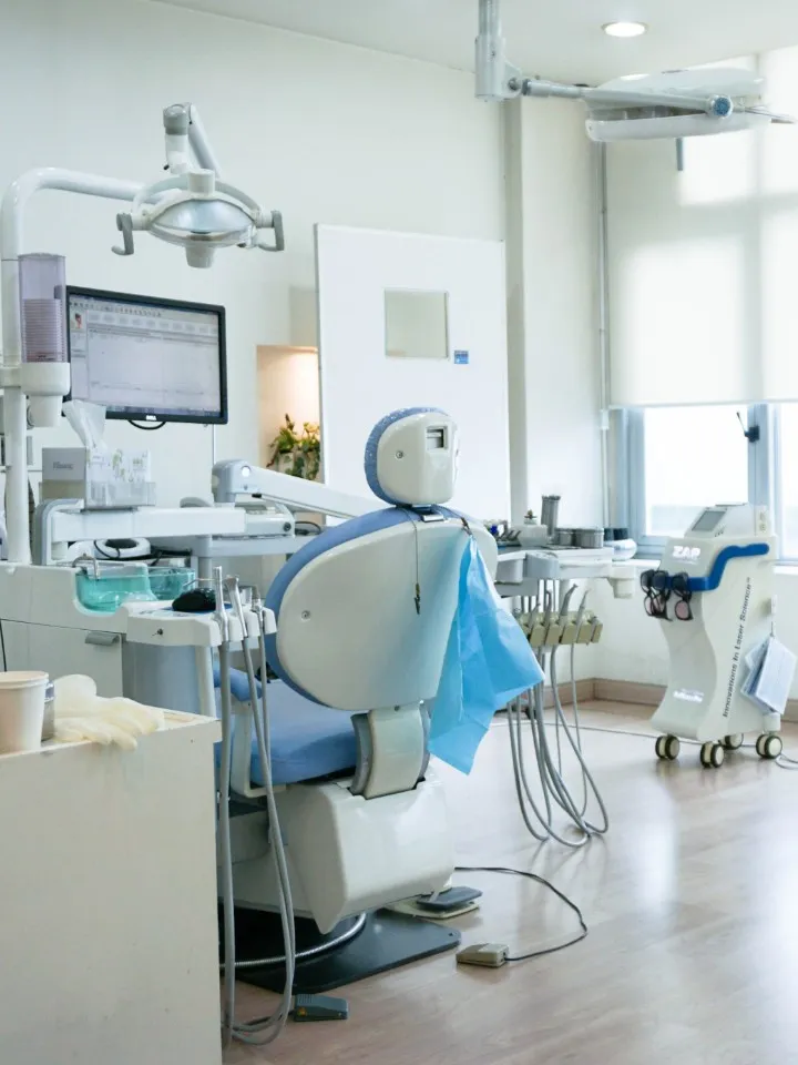 Sim Jae Chang Dental Clinic