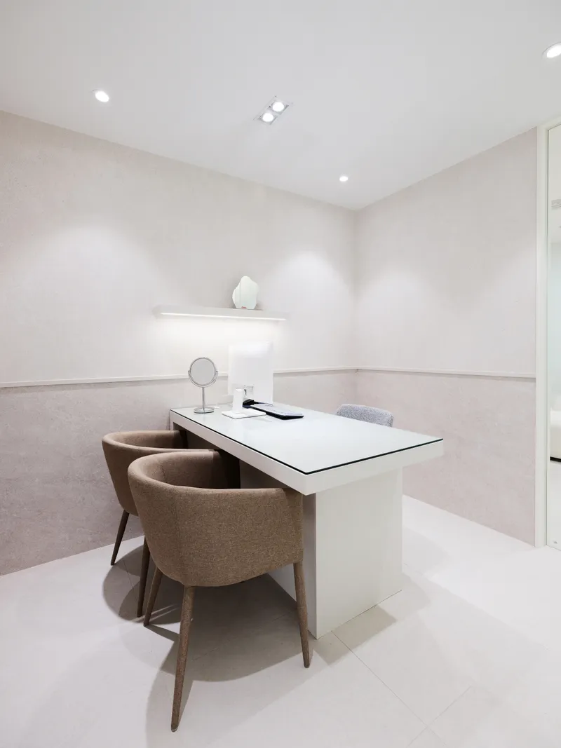 Rewind Plastic Surgery Clinic