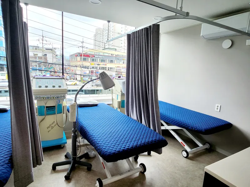 Gyeonghui Gim & Jeong Korean Medicine Clinic