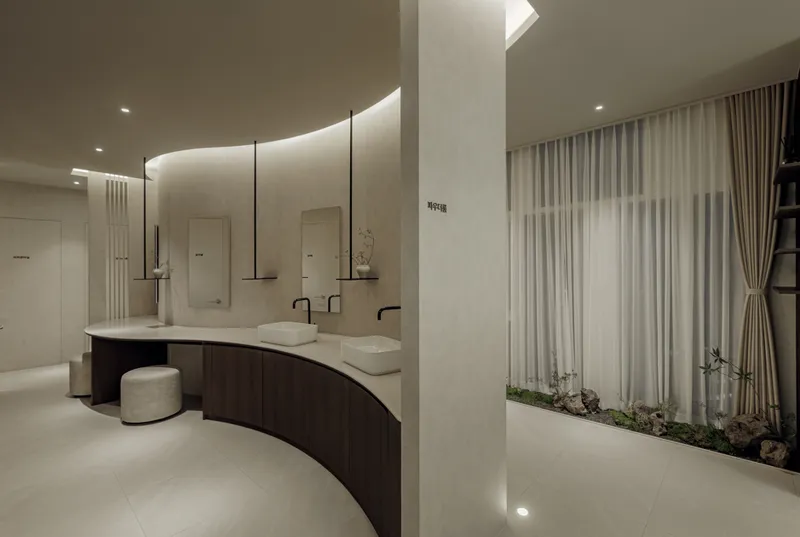 Yooi Plastic Surgery Clinic
