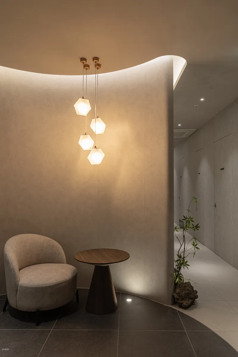 Yooi Plastic Surgery Clinic