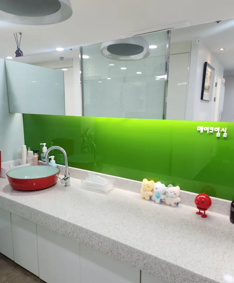 Gangnam Modern Dental Clinic