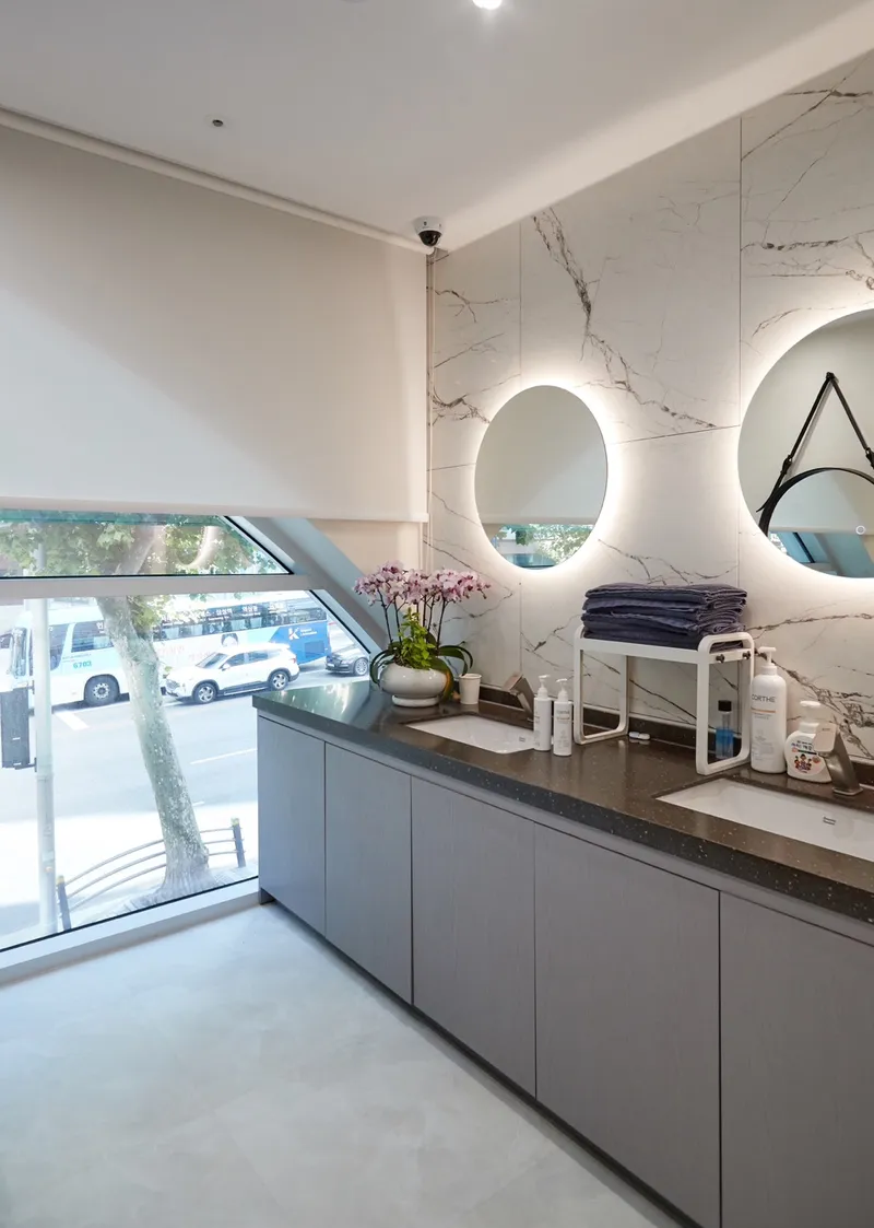 Sera Plastic Surgery Clinic