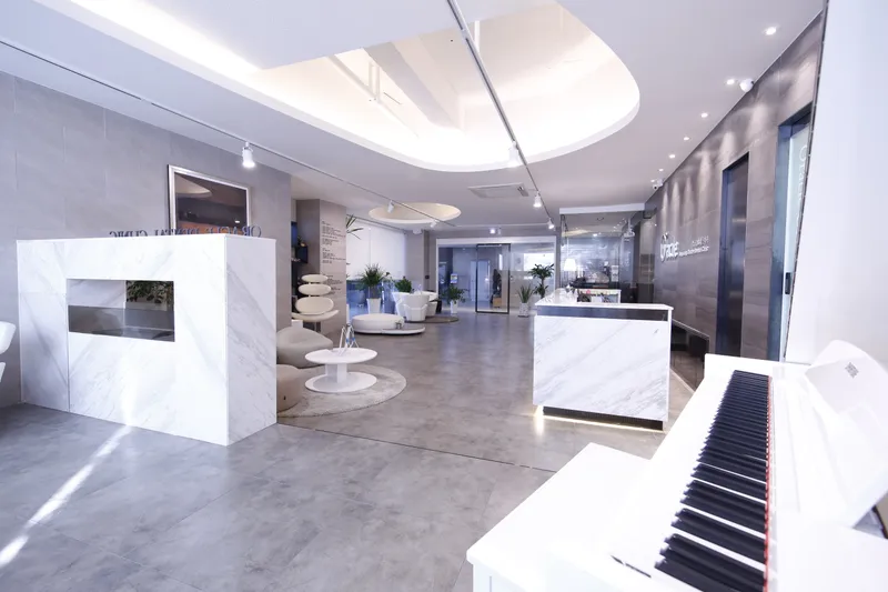 Apgujeong Oracle Dental Clinic