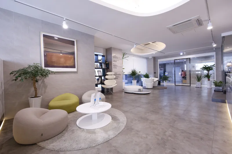 Apgujeong Oracle Dental Clinic