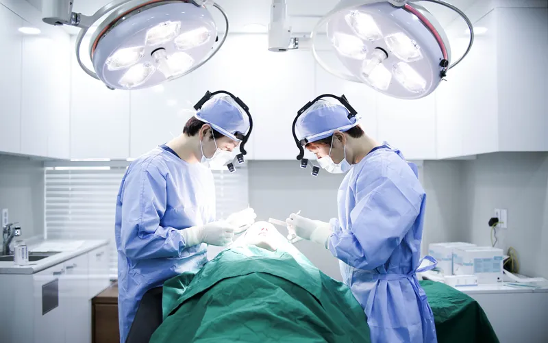 Naturalistic Plastic Surgery Clinic