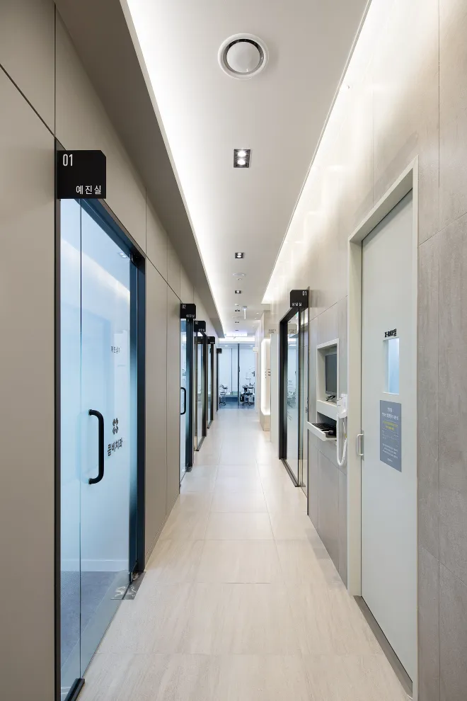 Myeong-dong Combine Dental Clinic