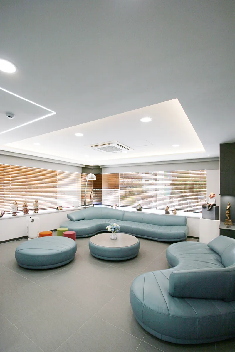 Seoul Jung Eiden Dental Clinic