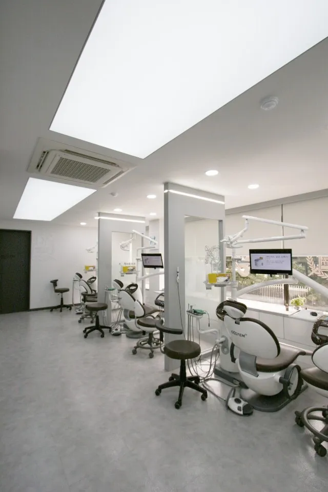 Seoul Jung Eiden Dental Clinic