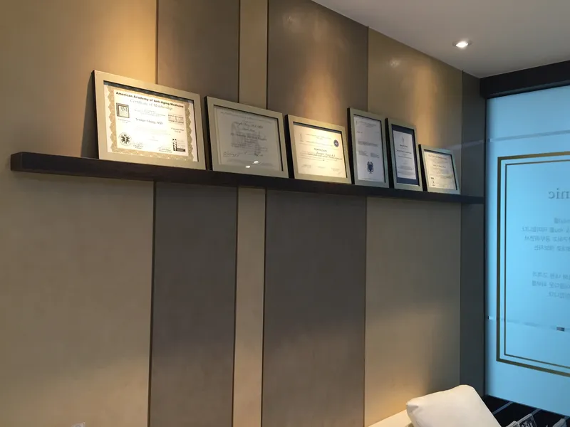 E&Y Jang Seung Ho Dermatology Clinic
