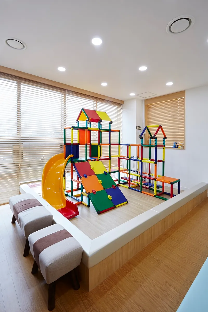 Yonsei Well Junior Dental Clinic Gangdong Myeongil Station