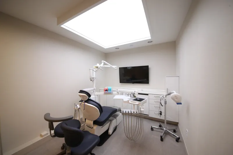 Ilwon Love Dentist Clinic